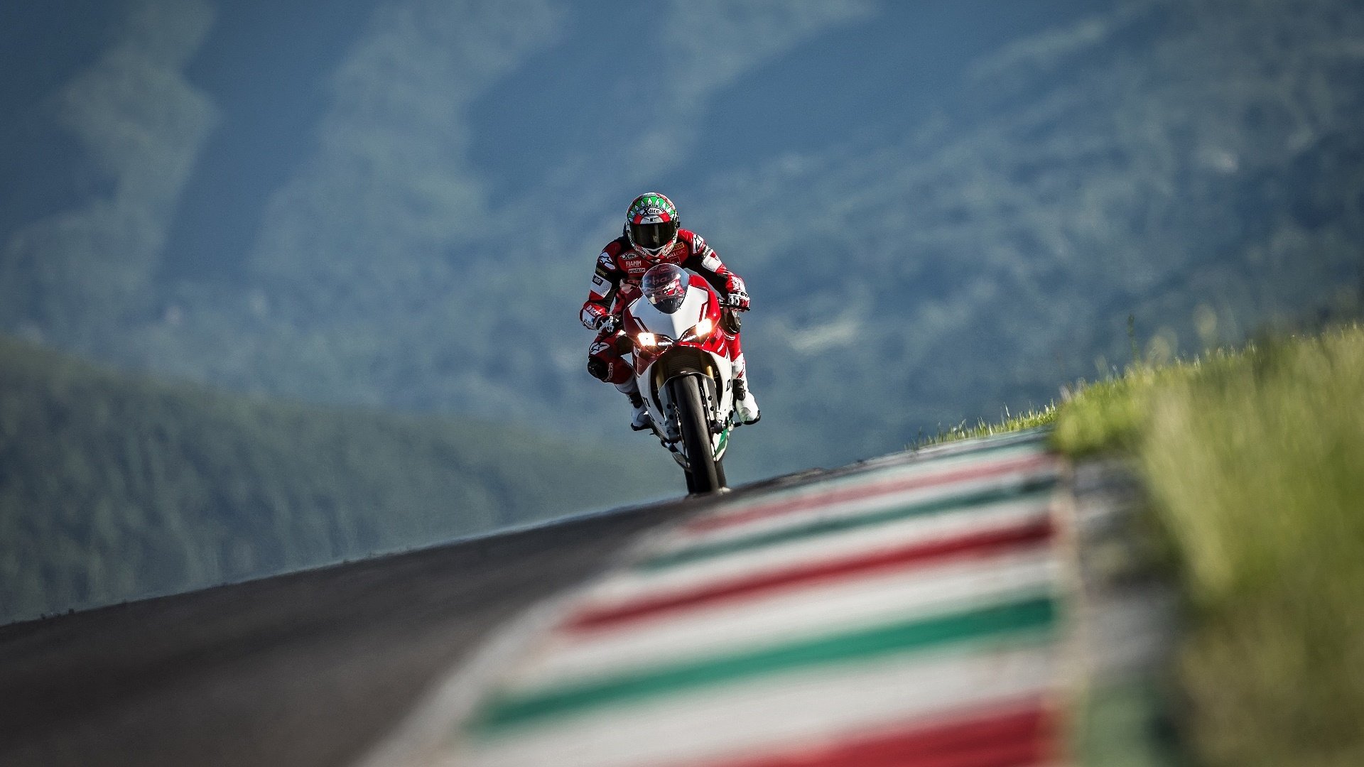 九游体育官网-体坛风云夜，尤文备战足总杯，马赛回应争议，步行者反弹剑指荷甲